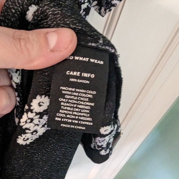 WHO WHAT WEAR Zipper Front Black Floral Print Dress XL - Picture 7 of 9